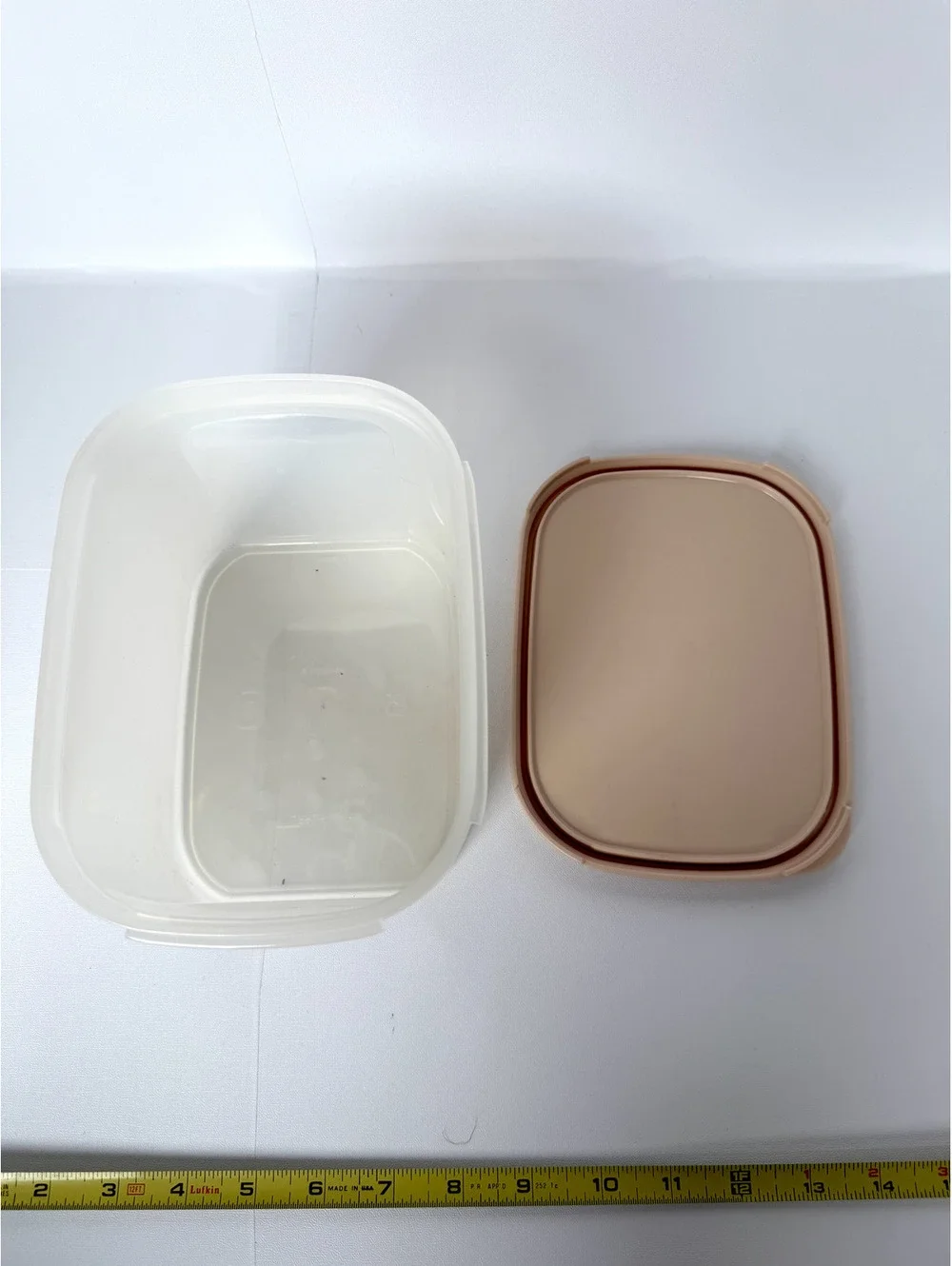 Tupperware Rectangular Food Storage Container with Lid - Beige and Cream